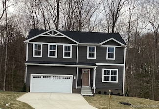 13 Kinross Cir, Hartfield, VA 23071