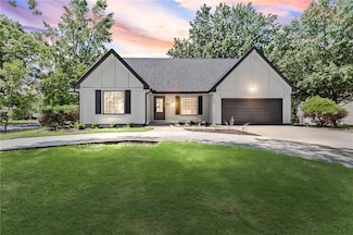 7401 W 99th St, Overland Park, KS 66212