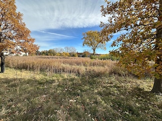 3 Templeton Dr, Oak Brook, IL 60523