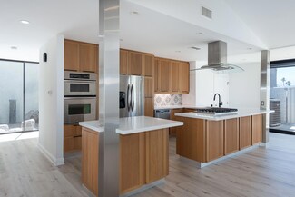 982 Sundance Cir S, Palm Springs, CA 92262