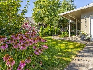 6215 SE 49th Ave, Portland, OR 97206
