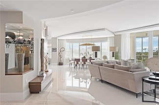 13665 Vanderbilt Dr Unit 301, Naples, FL 34110