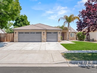 2167 N Claret Ave, Hanford, CA 93230