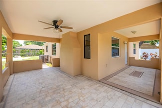 2153 NW 92nd St, Miami, FL 33147