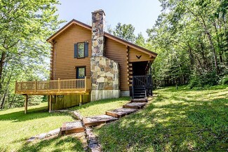 18 Small Rd, Phillips, ME 04966