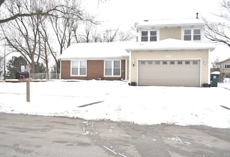 1203 Timber Dr, Elk Grove Village, IL 60007