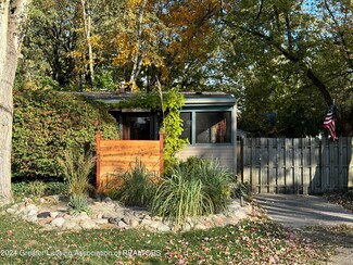 5870 Edson St, Haslett, MI 48840