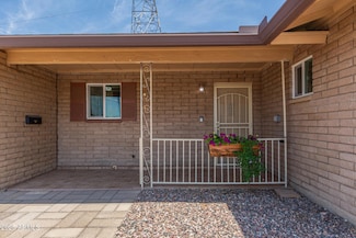 5204 E Colby St, Mesa, AZ 85205