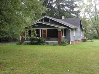 622 Macintosh St SW, North Canton, OH 44709
