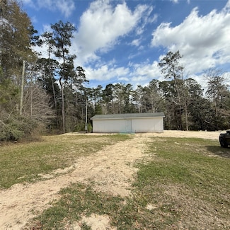 205 Charles Keyes Ln, Livingston, TX 77351