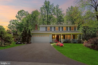 12871 Valleywood Dr, Woodbridge, VA 22192