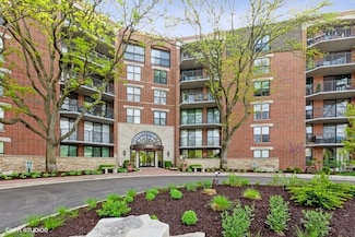 509 Aurora Ave Unit 620, Naperville, IL 60540