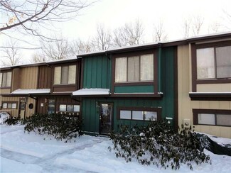 3 Lakeview Rd, Somerset, PA 15501