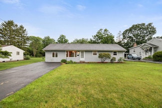 1703 Wallace St, Stroudsburg, PA 18360