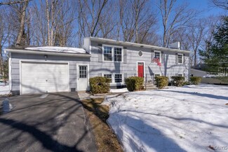 31 Ennis Ave, Pennellville, NY 13132