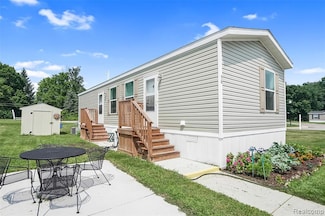 56 E Arizona, Belleville, MI 48111