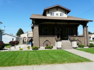 143 N Simpson St, Preston, IA 52069