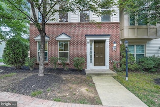 102 Vista Knoll Dr, Occoquan, VA 22125