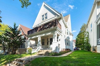 2962 N Cramer St Unit 2964, Milwaukee, WI 53211