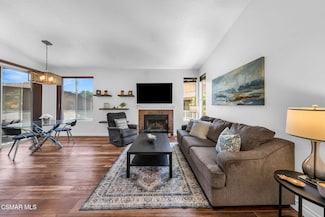 2450 Pleasant Way Unit N, Thousand Oaks, CA 91362