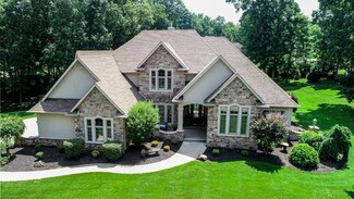 56218 Whispering Hill Dr, Bristol, IN 46507