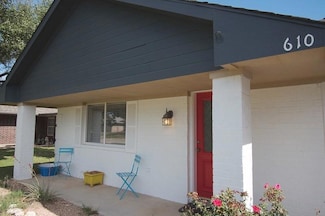 610 Bentwood Dr, Leander, TX 78641