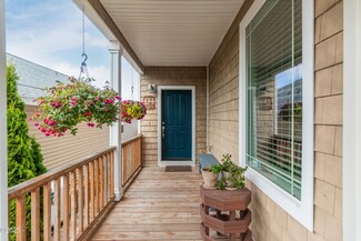 1640 Sundown Dr, Tillamook, OR 97141