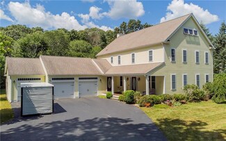 82 Hillside Rd, Cumberland, RI 02864