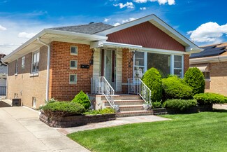 4316 N Sayre Ave, Harwood Heights, IL 60706