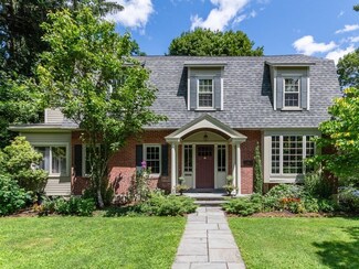 187 Woodward St, Waban, MA 02468