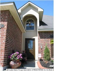 5233 Hemingway Dr, Darrow, LA 70725