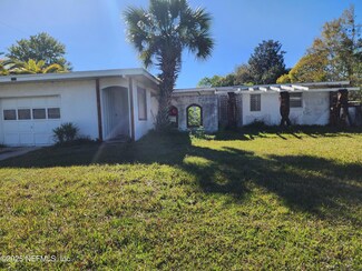 1014 La Marche Dr, Jacksonville, FL 32205