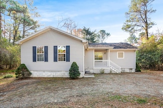 3233 Amidship Dr, Greenbackville, VA 23356