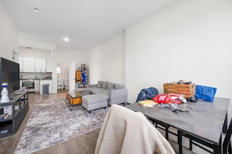 951 Wyckoff Ave Unit 3F, Ridgewood, NY 11385