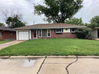 6 Tamma Ln, Hazelwood, MO 63042