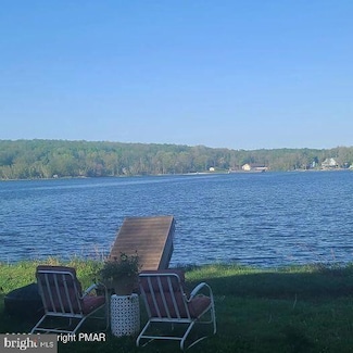 11 Cheilo Path, Coolbaugh Township, PA 18347