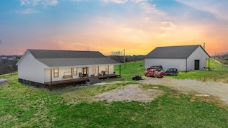 700 Nick Ln, Winchester, KY 40391