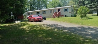 106 Summer St, Oakland, ME 04963