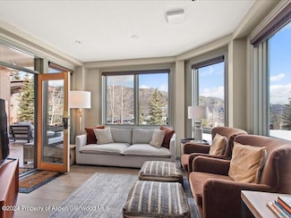 476 Wood Rd Unit 17, Snowmass Village, CO 81615