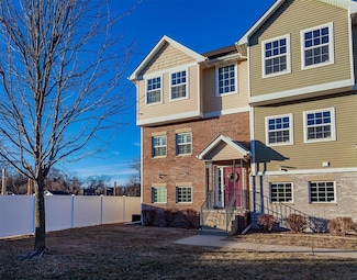 2134 High St, Des Moines, IA 50312