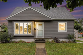 963 Winston Dr, Monroe, MI 48161
