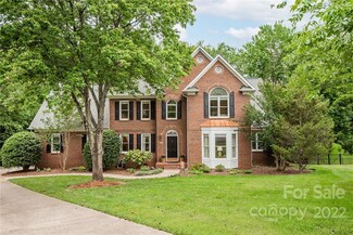 5131 Coburn Ct, Charlotte, NC 28277