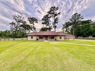 163 Hadley Creek Bend, Huntsville, TX 77320