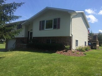 2814 Basin St, Weedsport, NY 13166