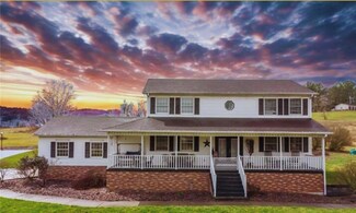 19 Misty Meadows Ln, Uniontown, PA 15401