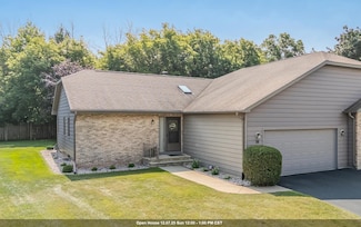 38 Spencer Village Ct Unit 1, Appleton, WI 54914