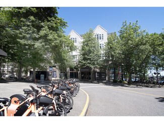 305 S Montgomery St Unit 302, Portland, OR 97201