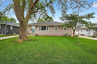 7108 Winston Ave, Urbandale, IA 50322