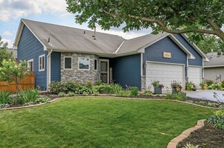 1415 Primrose Ln, Shakopee, MN 55379