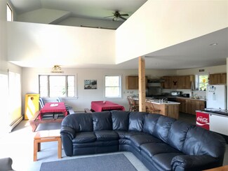84 Hutchinson Rd, Colebrook, NH 03576